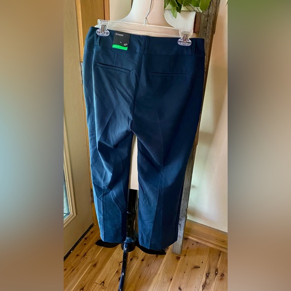 ✨Alfani Trouser Curvy Fit Navy Petite✨ NWT - Picture 2 of 12